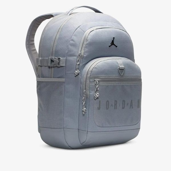 Рюкзак Jordan Blacktop Backpack (25L) (LM9047-G3A) LM9047-G3A фото